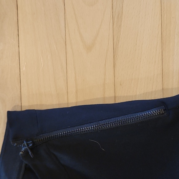 Halogen Sz Med. Black stretch pants. - Picture 3 of 6